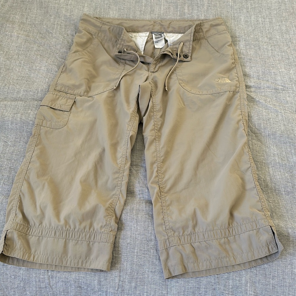 North Face woman’s capri pants